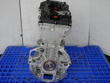 Load image into Gallery viewer, BRAND NEW 2013 TO 2016 HYUNDAI SANTA FE ENGINE 4CYLINDER 2.0L GDI G4KH TURBO MOTOR THETA II GEN 1