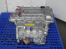 Load image into Gallery viewer, BRAND NEW 2013 TO 2017 HYUNDAI VOLESTER ENGINE 4CYLINDERS 1.6L TURBO GAMMA II GDI G4FJ MOTOR