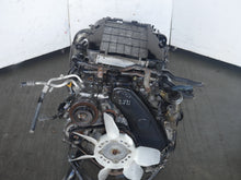 Load image into Gallery viewer, TOYOTA HIACE GRANVIA TURBO DIESEL AWD ENGINE 4CYLINDERS 3.0L 1KZ-TE MOTOR WITH 4X4 AUTOMATIC TRANSMISSION 4X4